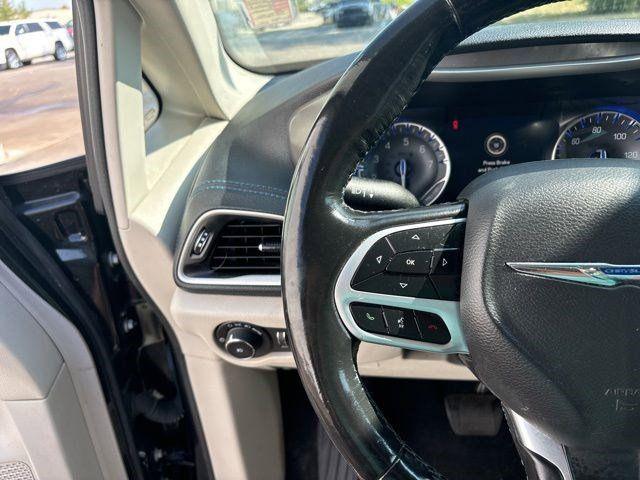 used 2021 Chrysler Pacifica car, priced at $19,807