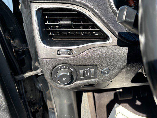 used 2019 Jeep Cherokee car, priced at $18,473