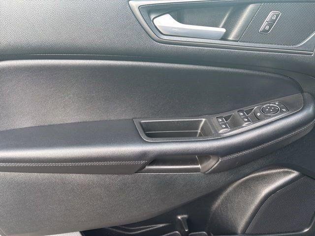 used 2022 Ford Edge car, priced at $18,063