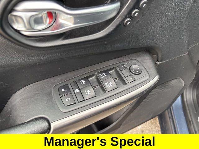 used 2020 Jeep Cherokee car, priced at $16,465