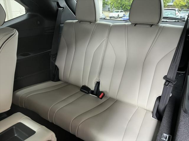new 2025 Acura MDX car, priced at $70,250