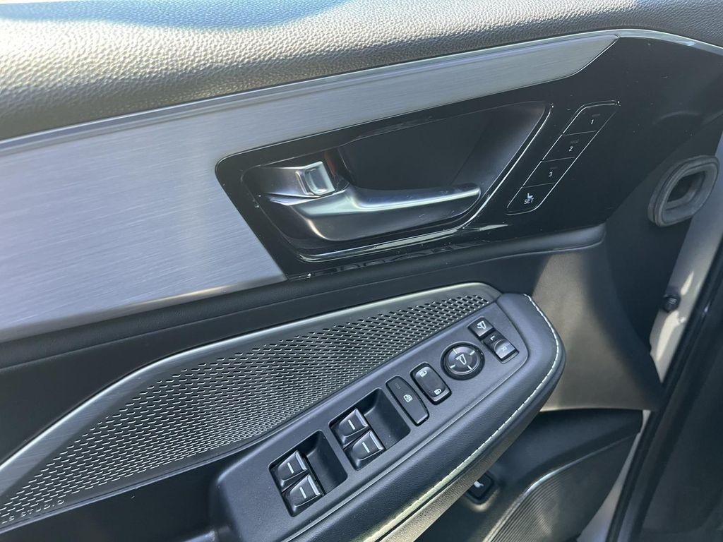 used 2023 Acura MDX car, priced at $37,988