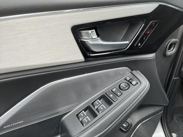 new 2025 Acura MDX car, priced at $58,550