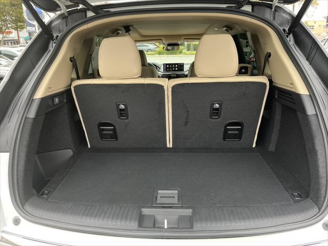 new 2025 Acura MDX car, priced at $53,150