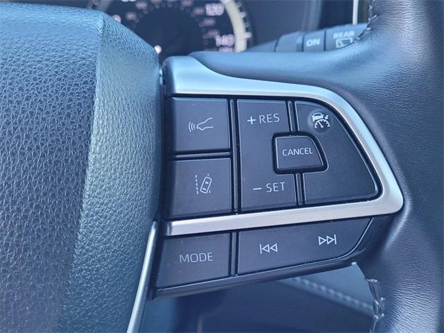 used 2023 Toyota Highlander car