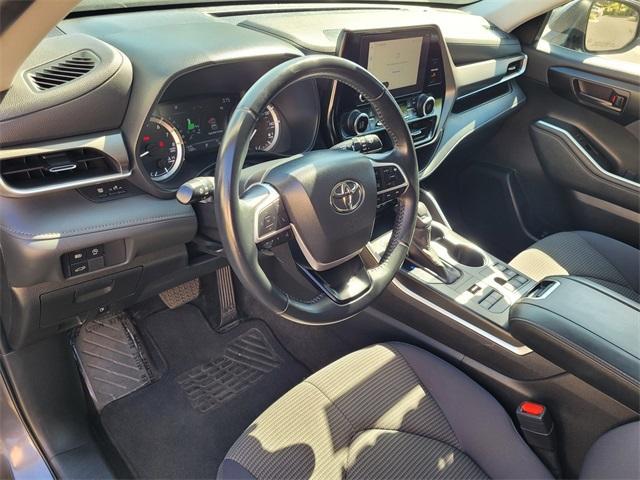 used 2023 Toyota Highlander car, priced at $34,183