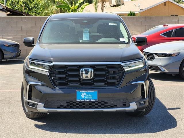 new 2025 Honda Pilot car, priced at $44,985