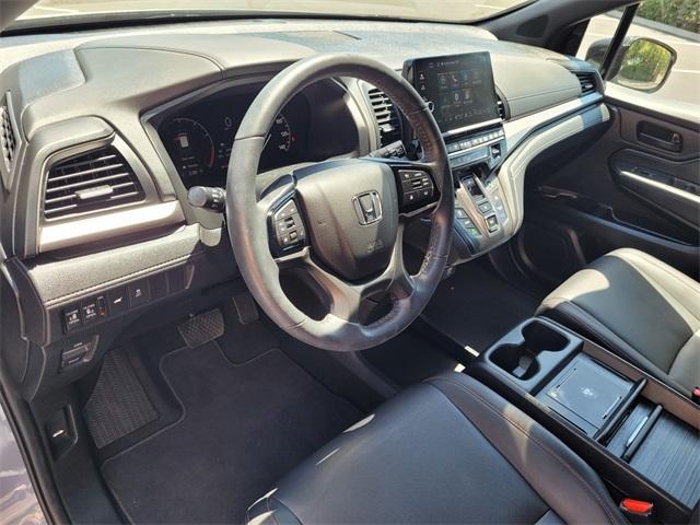 used 2025 Honda Odyssey car, priced at $42,035