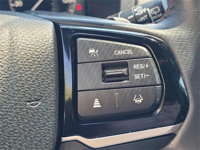 used 2025 Honda Odyssey car, priced at $42,035