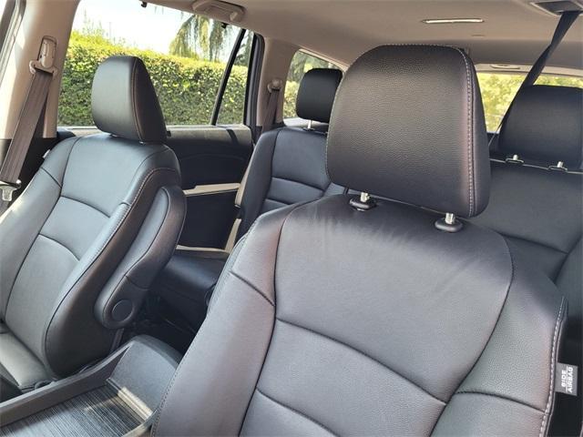 used 2022 Honda Pilot car, priced at $32,482