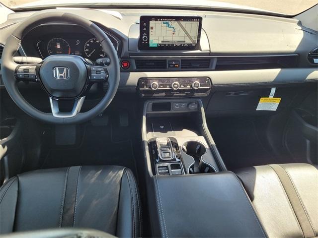 new 2025 Honda Pilot car, priced at $53,405