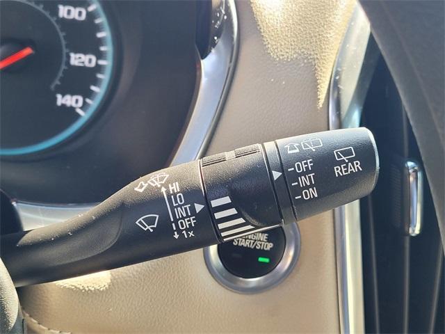 used 2022 Chevrolet Traverse car, priced at $25,316