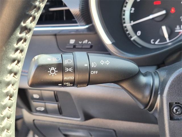 used 2021 Toyota Highlander car, priced at $35,789