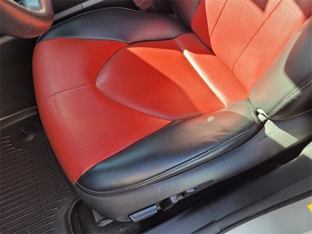 used 2021 Toyota Highlander car, priced at $35,789