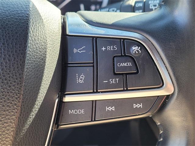 used 2021 Toyota Highlander car, priced at $35,789
