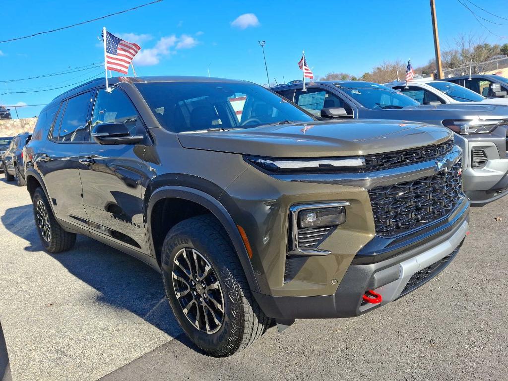 new 2025 Chevrolet Traverse car, priced at $53,351