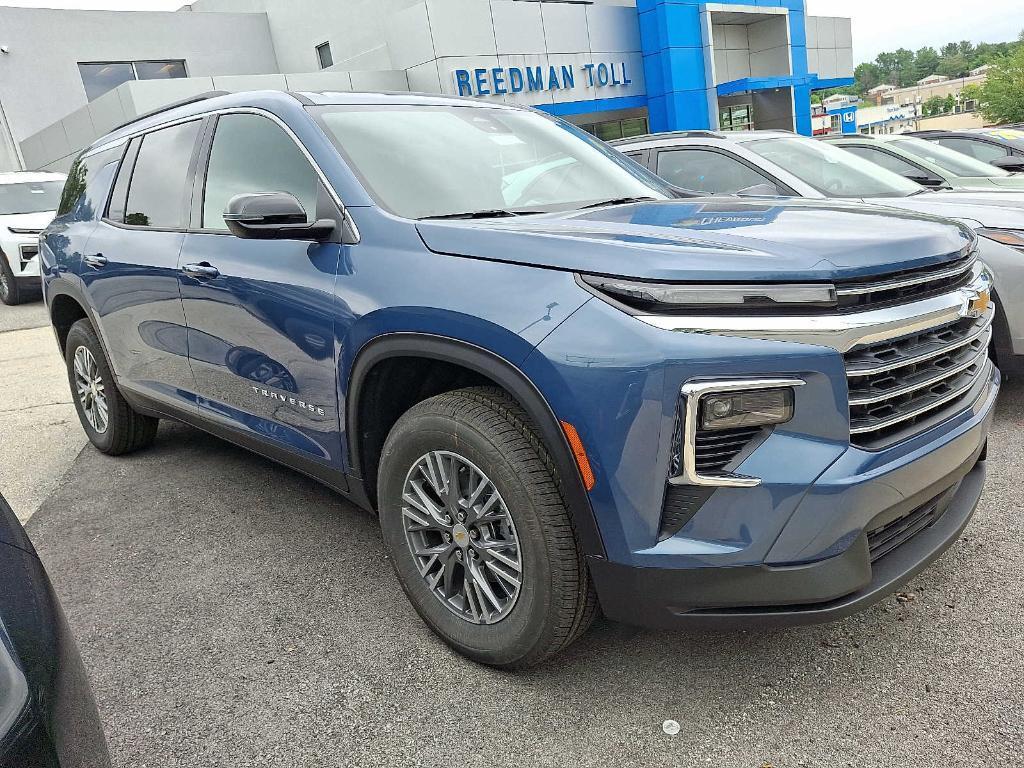 new 2025 Chevrolet Traverse car, priced at $41,495