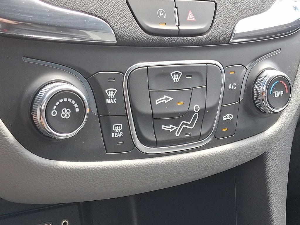 used 2023 Chevrolet Equinox car, priced at $24,996
