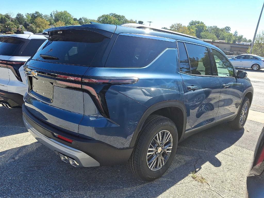 new 2026 Chevrolet Traverse car, priced at $41,920
