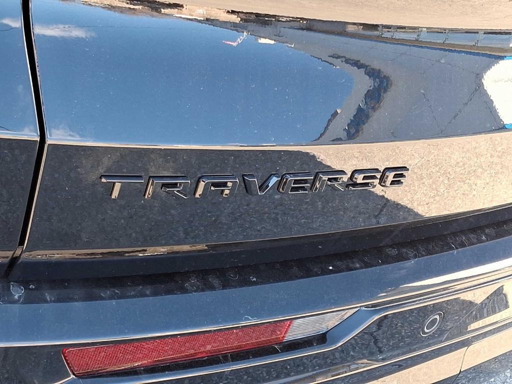 new 2025 Chevrolet Traverse car, priced at $56,626