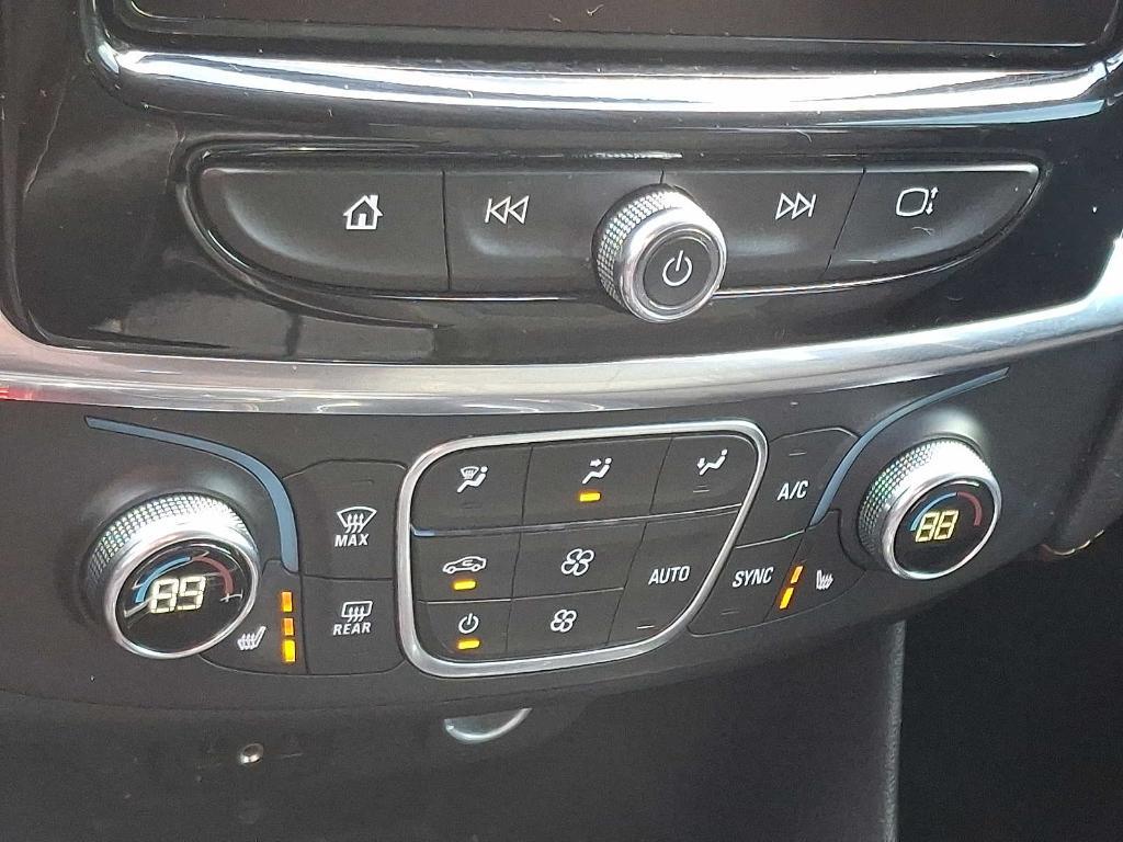 used 2020 Chevrolet Traverse car, priced at $25,496