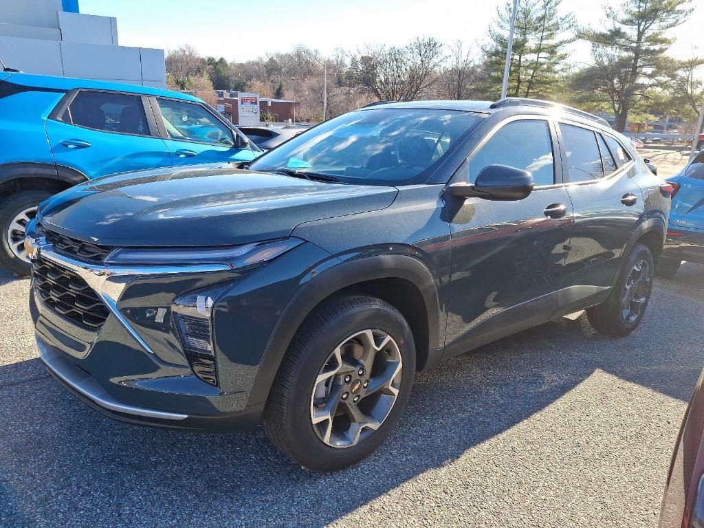 new 2025 Chevrolet Trax car, priced at $25,941