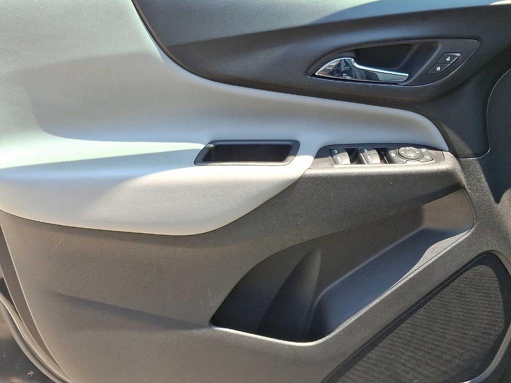 used 2021 Chevrolet Equinox car, priced at $19,998