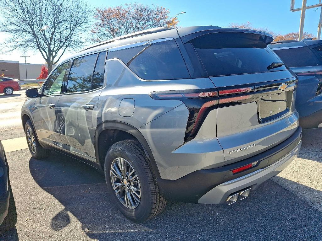 new 2026 Chevrolet Traverse car, priced at $40,695