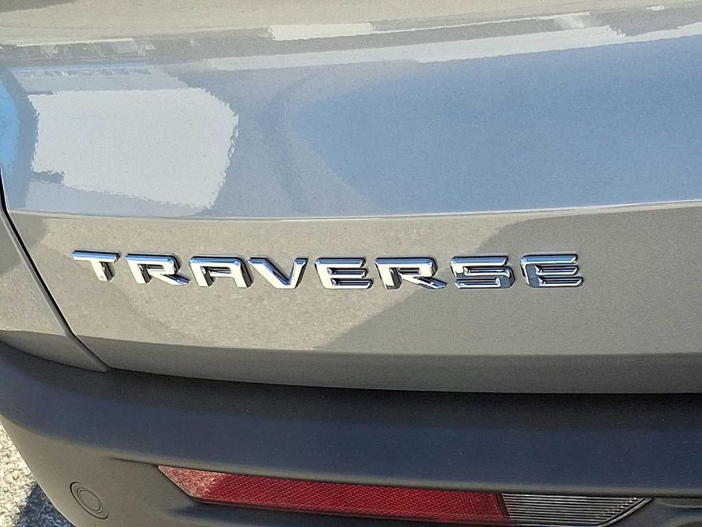 new 2026 Chevrolet Traverse car, priced at $40,695