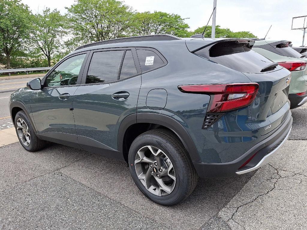 new 2025 Chevrolet Trax car, priced at $25,546