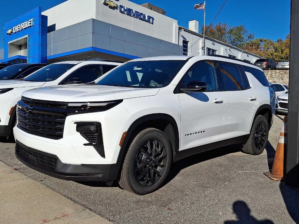 new 2026 Chevrolet Traverse car, priced at $43,480