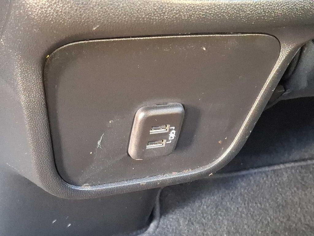 used 2023 Chevrolet Equinox car, priced at $24,495