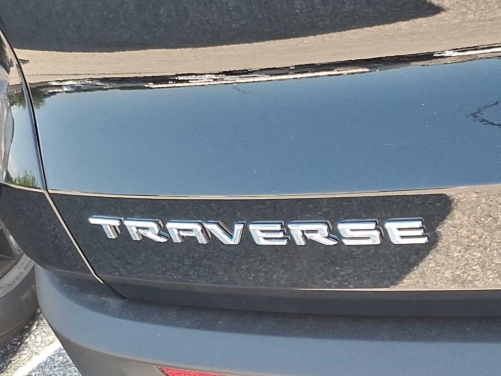new 2026 Chevrolet Traverse car, priced at $43,490