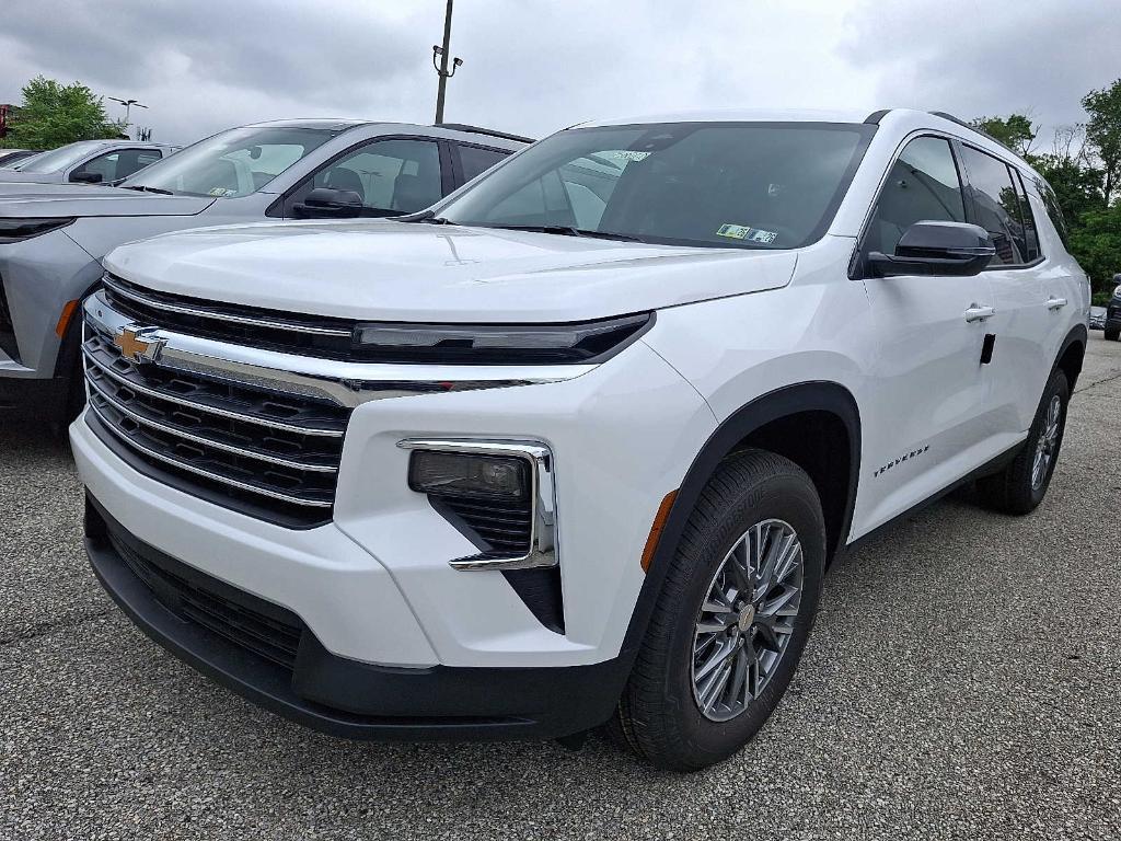 new 2025 Chevrolet Traverse car, priced at $41,495