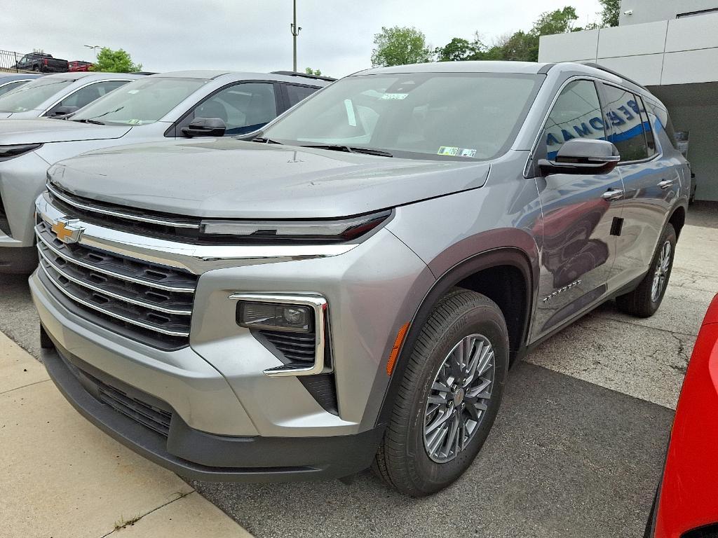 new 2025 Chevrolet Traverse car, priced at $41,495
