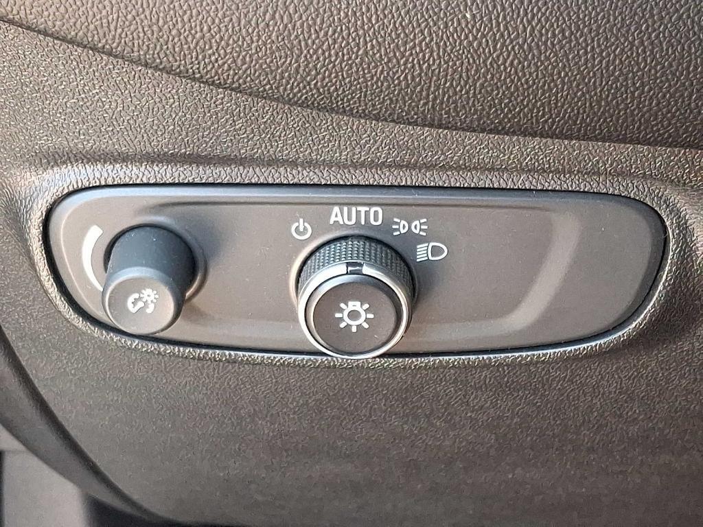 used 2018 Chevrolet Equinox car, priced at $15,996