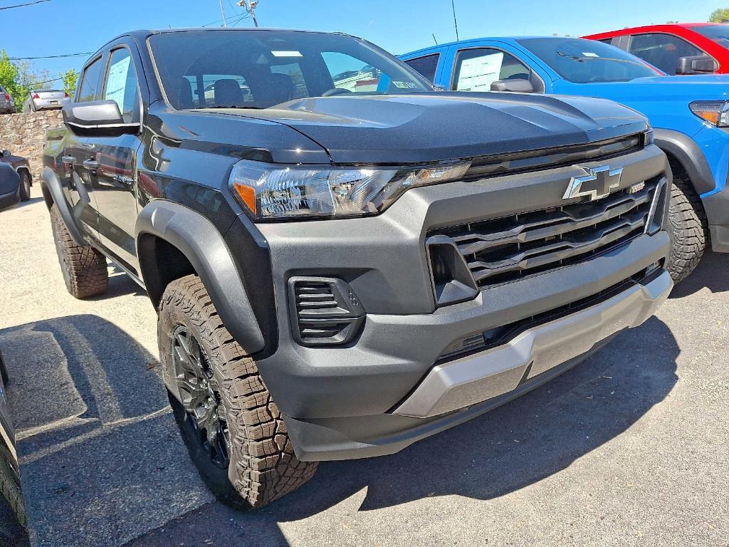 new 2025 Chevrolet Colorado car, priced at $44,796