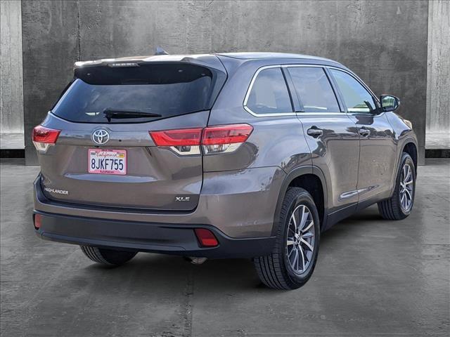 used 2019 Toyota Highlander car, priced at $21,995