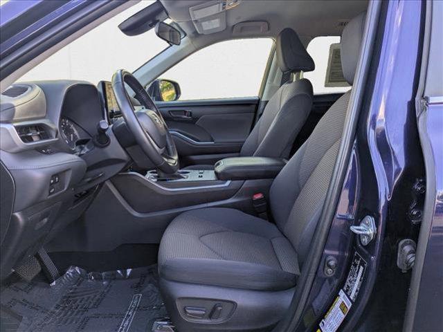used 2023 Toyota Highlander car, priced at $33,853