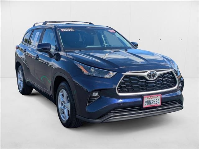 used 2023 Toyota Highlander car, priced at $33,853