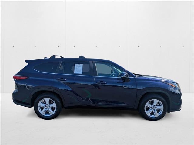 used 2023 Toyota Highlander car, priced at $33,853