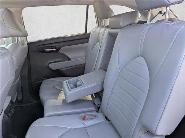 used 2023 Toyota Highlander car, priced at $34,995