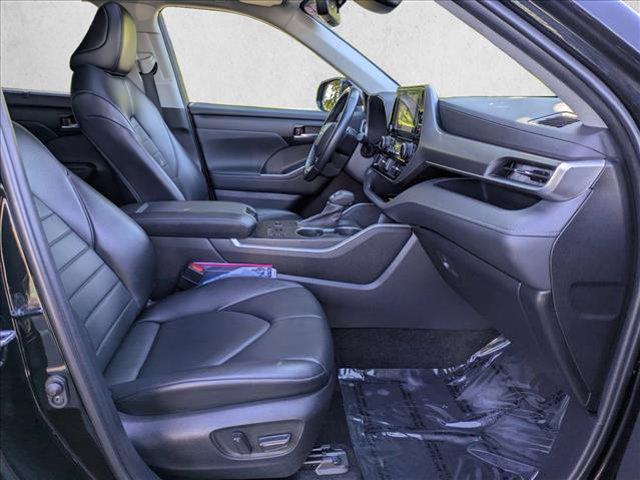 used 2023 Toyota Highlander car, priced at $33,995