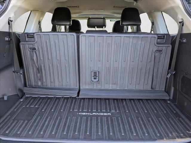 used 2023 Toyota Highlander car, priced at $33,995