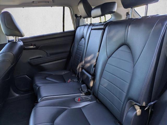 used 2023 Toyota Highlander car, priced at $33,995