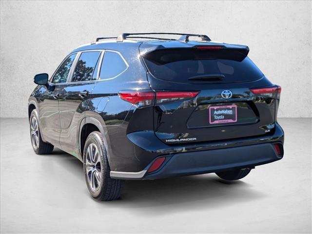 used 2023 Toyota Highlander car, priced at $33,995