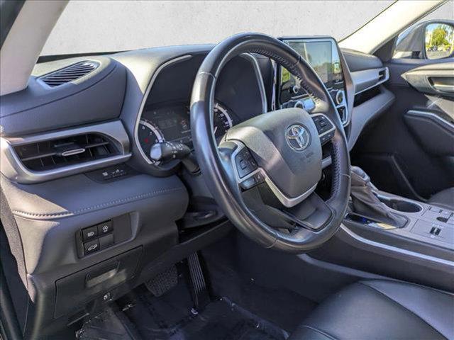 used 2023 Toyota Highlander car, priced at $33,995