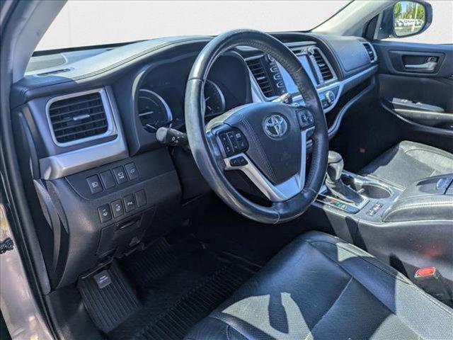 used 2019 Toyota Highlander Hybrid car, priced at $30,025