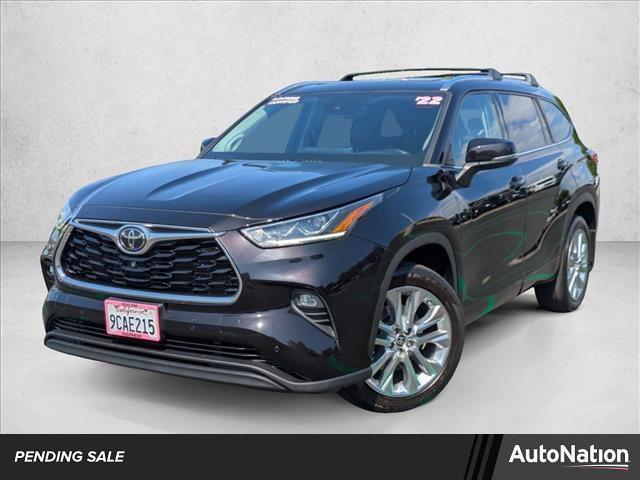 used 2022 Toyota Highlander car, priced at $36,995