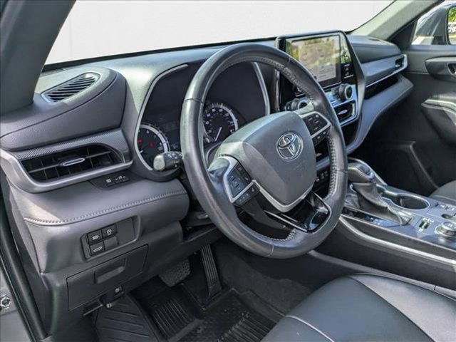 used 2023 Toyota Highlander car, priced at $37,895